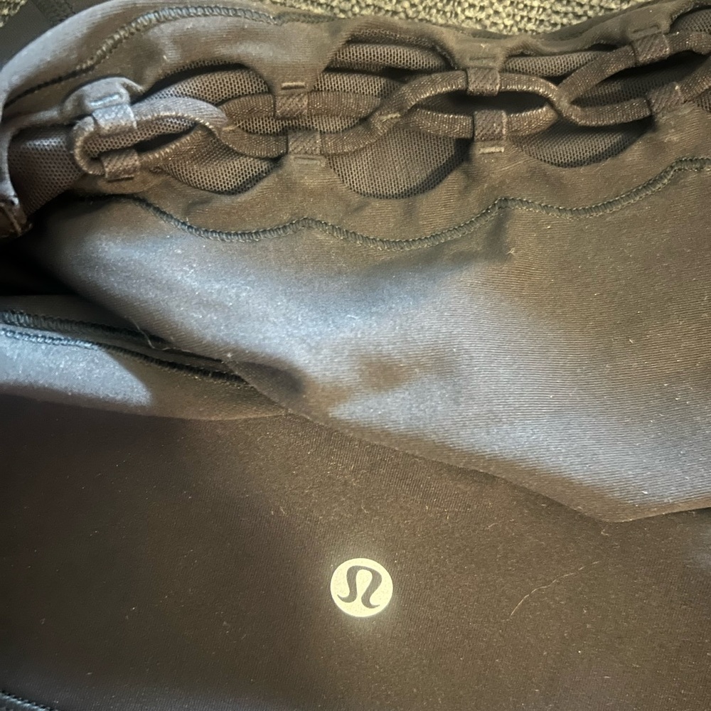 Lululemon Tied To It Crop 21" - Picture 3 of 7